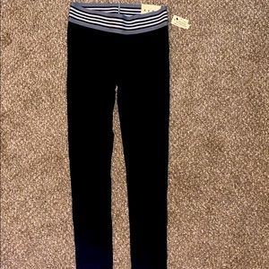 Brand New Aero ankle leggings!